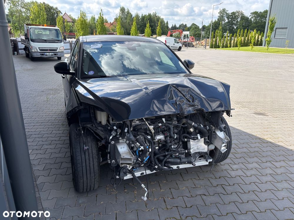 Jaguar E-Pace P250 AWD R-Dynamic Black - 4