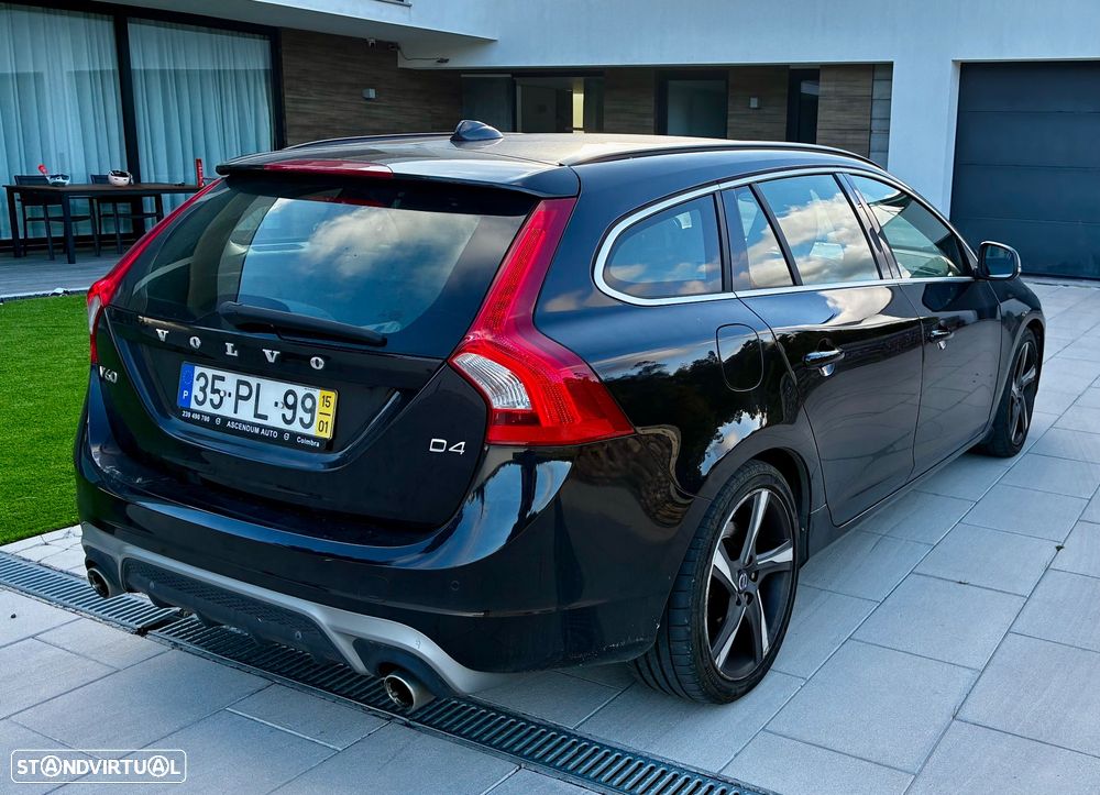 Volvo V60 2.0 D4 R-Design Summum - 5