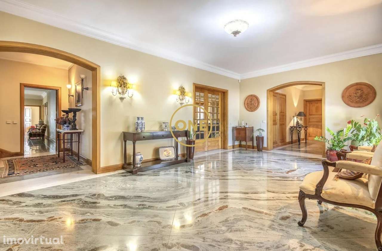 Moradia T4 de Luxo com Piscina Interior Aquecida em Vila das Aves, San - Grande imagem: 3/35