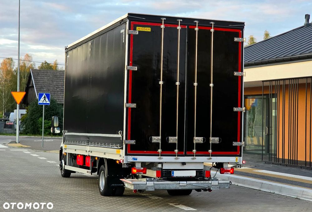 Iveco DAILY 72C18 ❗️BURTO-FIRANKA 15 PALET / DACH ZSUWANY / MAŁY PRZEBIEG / WINDA DHOLLANDIA 1000KG SLIDER / ZABUDOWA JEGGER / KABINA SYPIALNIANA / PODUSZKI PNEUMATYCZNE / XENON / FUL LED / NAVI + KAMERA COFANIA / DRZWI Z TYŁU / WEBASTO / SERWIS ASO / SALON POLSKA / NIESTPOTYKANY STAN ❗️❗️ - 29