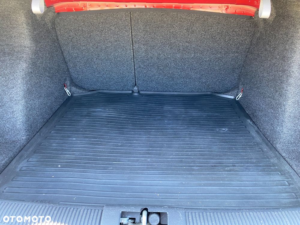 Skoda Fabia 1.4 16V Ambiente - 22