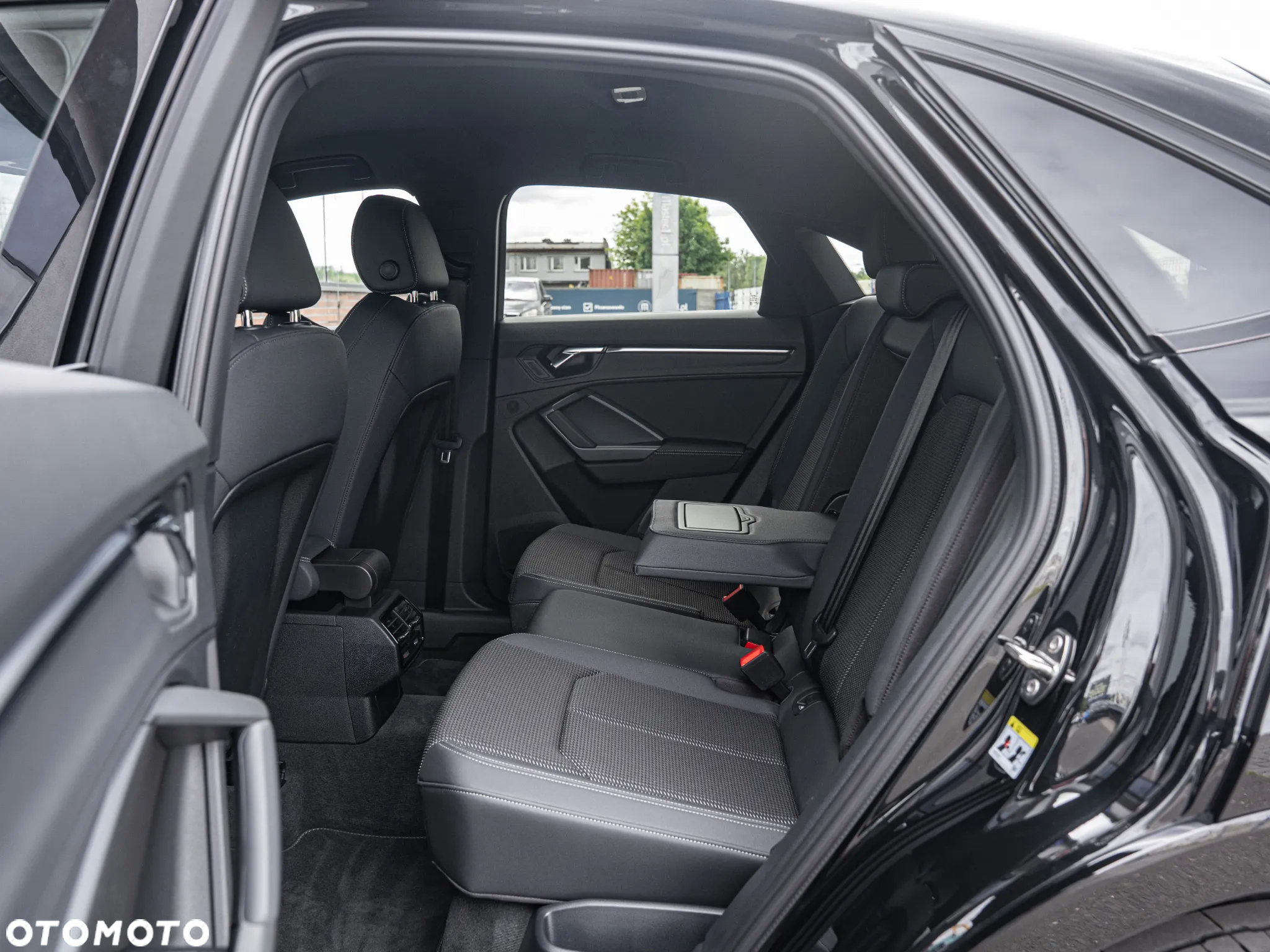 Audi Q3 Sportback 35 TDI ack S tronic S line - 31