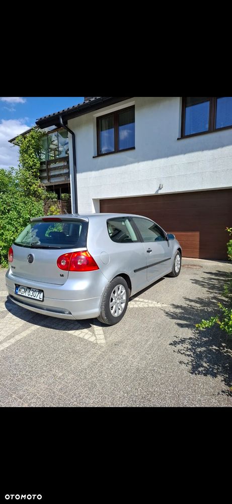 Volkswagen Golf - 5