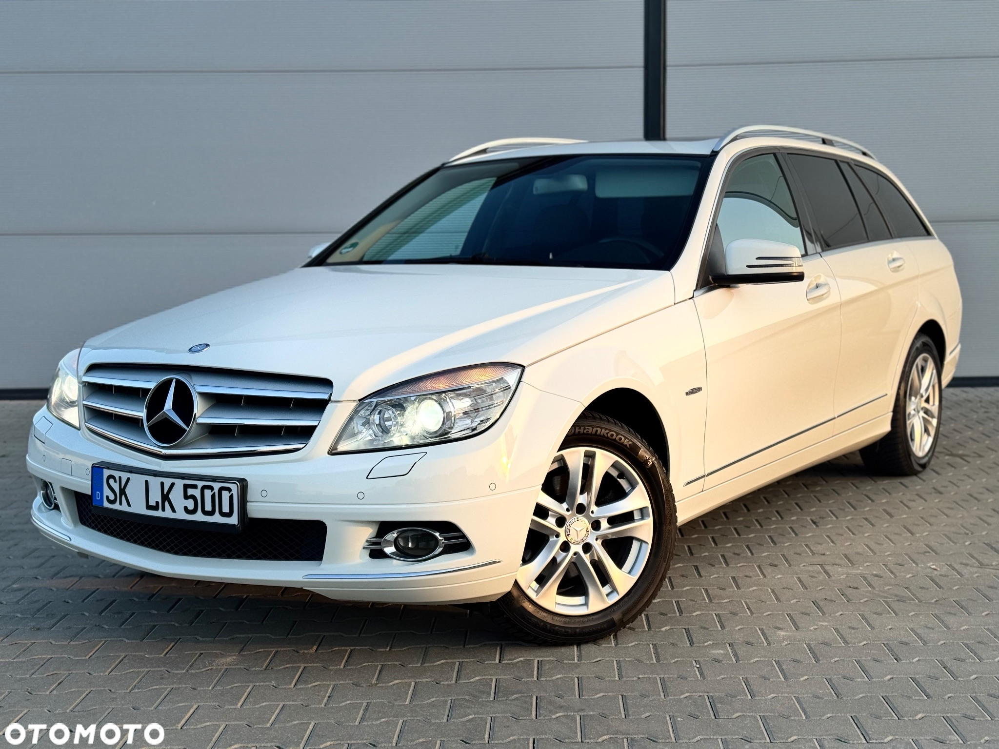 Mercedes-Benz Klasa C 180 T Kompressor Automatik BlueEFFICIENCY Special Edition - 21