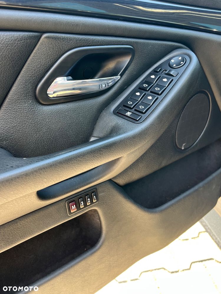 BMW Seria 5 - 16
