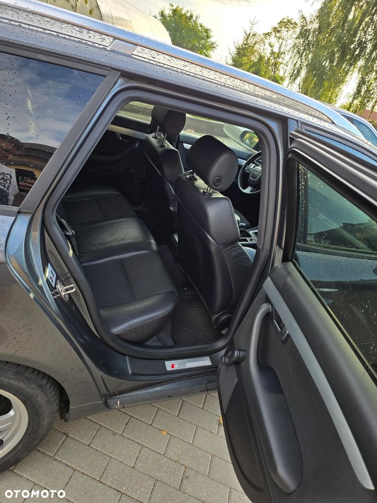 Audi A4 Avant - 10