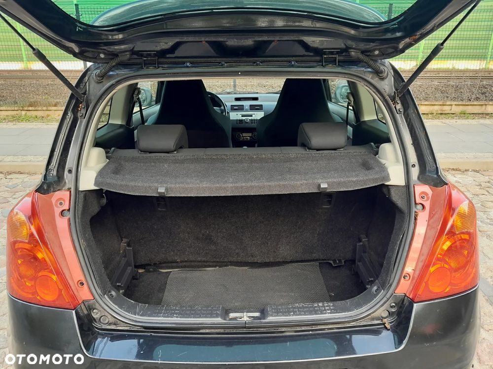 Suzuki Swift 1.6 Sport - 18