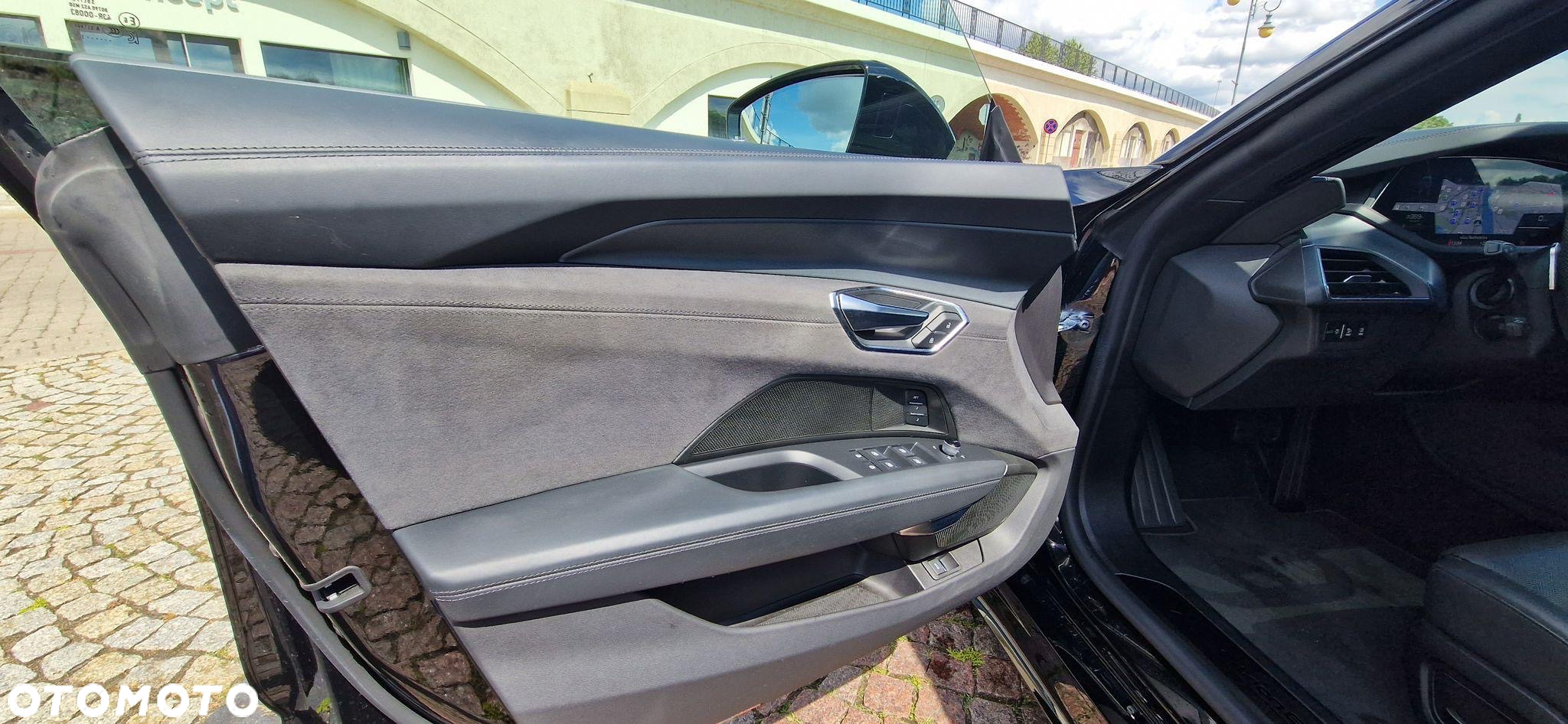 Audi e-tron S Quattro - 40