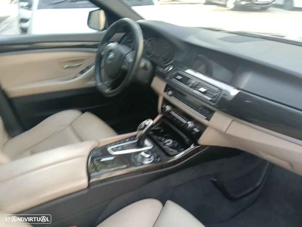 BMW M550d xDrive Auto - 13