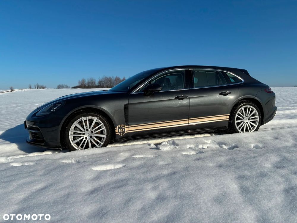Porsche Panamera 4S - 3