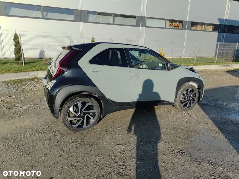 Toyota Aygo X 1.0 VVT-i Color Edition X-shift - 11
