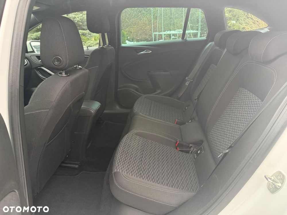 Opel Astra 1.6 D (CDTI) Selection - 16