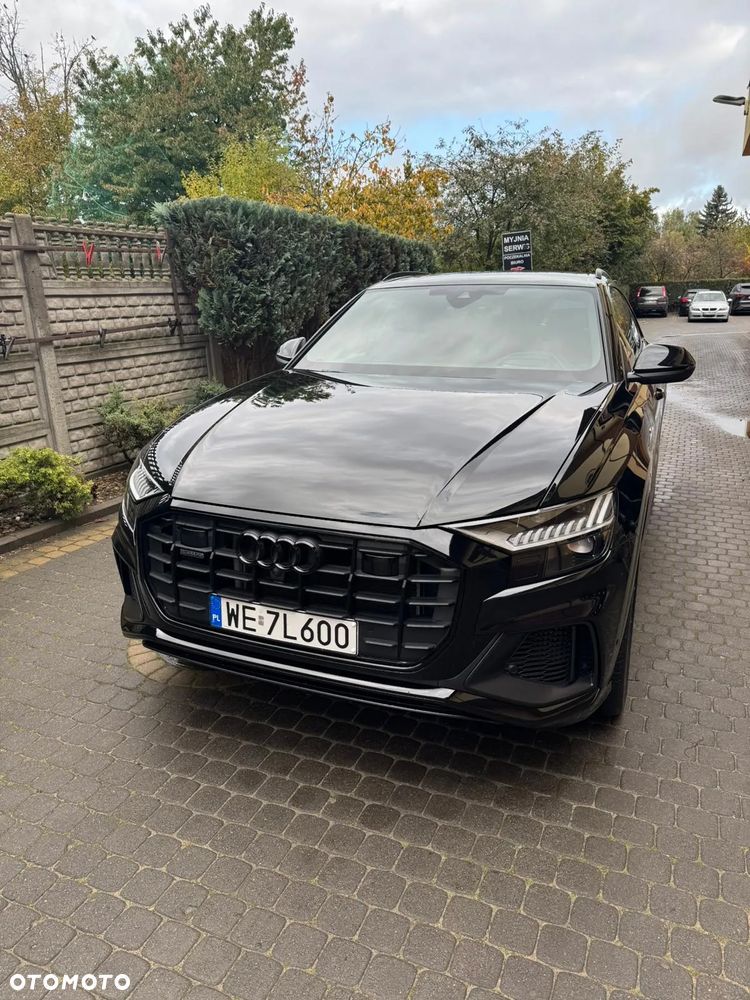 Audi Q8 - 1