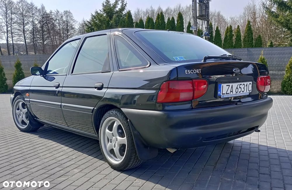 Ford Escort - 2