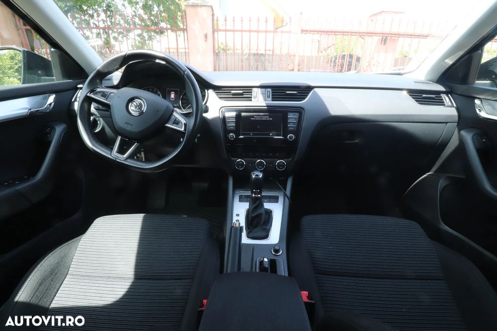Skoda Octavia 2.0 TDI (Green tec) DSG Style - 16