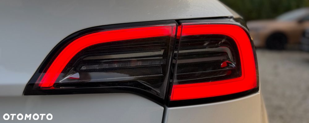 Tesla Model Y RWD - 6