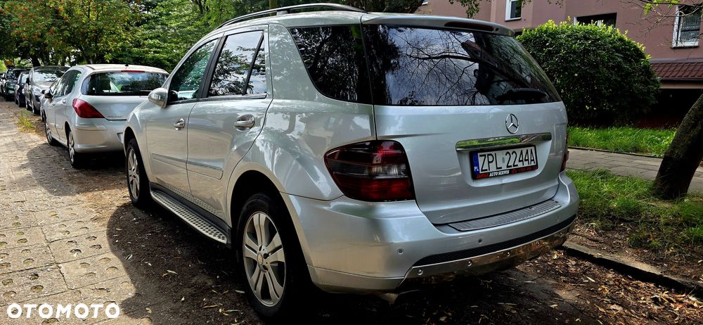 Mercedes-Benz ML - 8