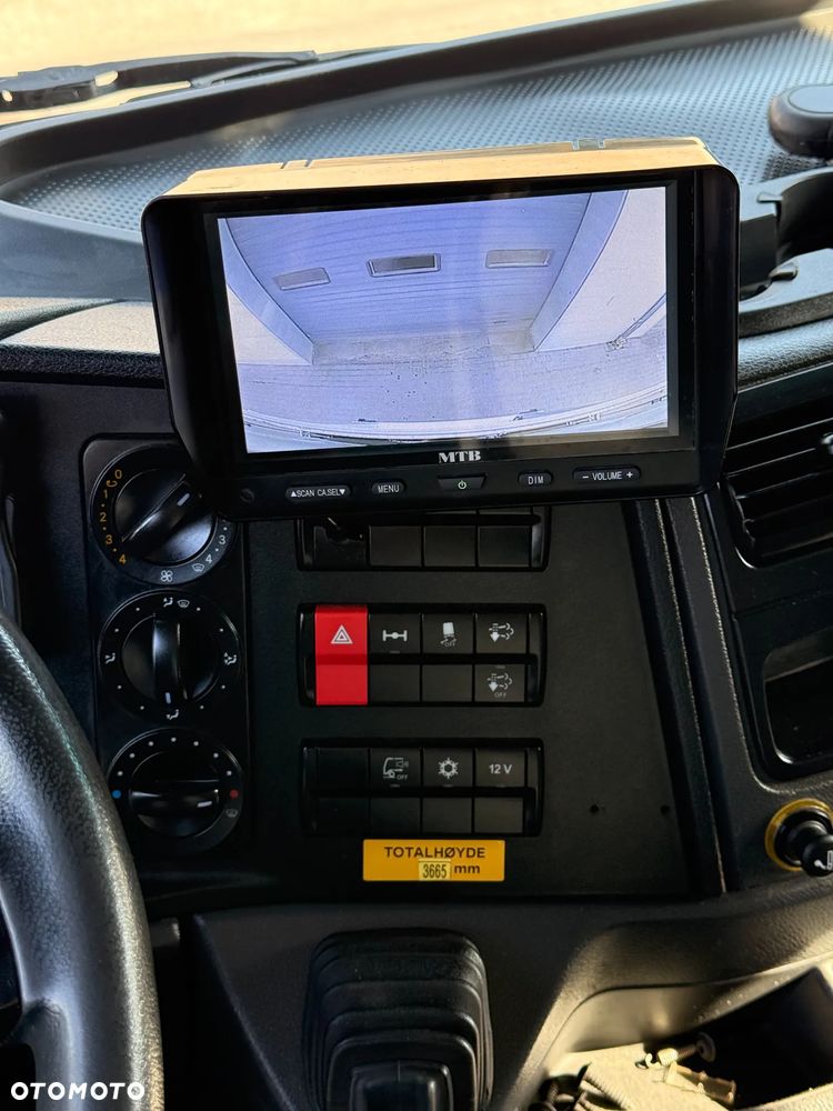 Mercedes-Benz Mercedes-Benz Atego 1324 Chłodnia 6,40 m + Winda 1500 kg | 223 tys. km | EURO 6 - 18