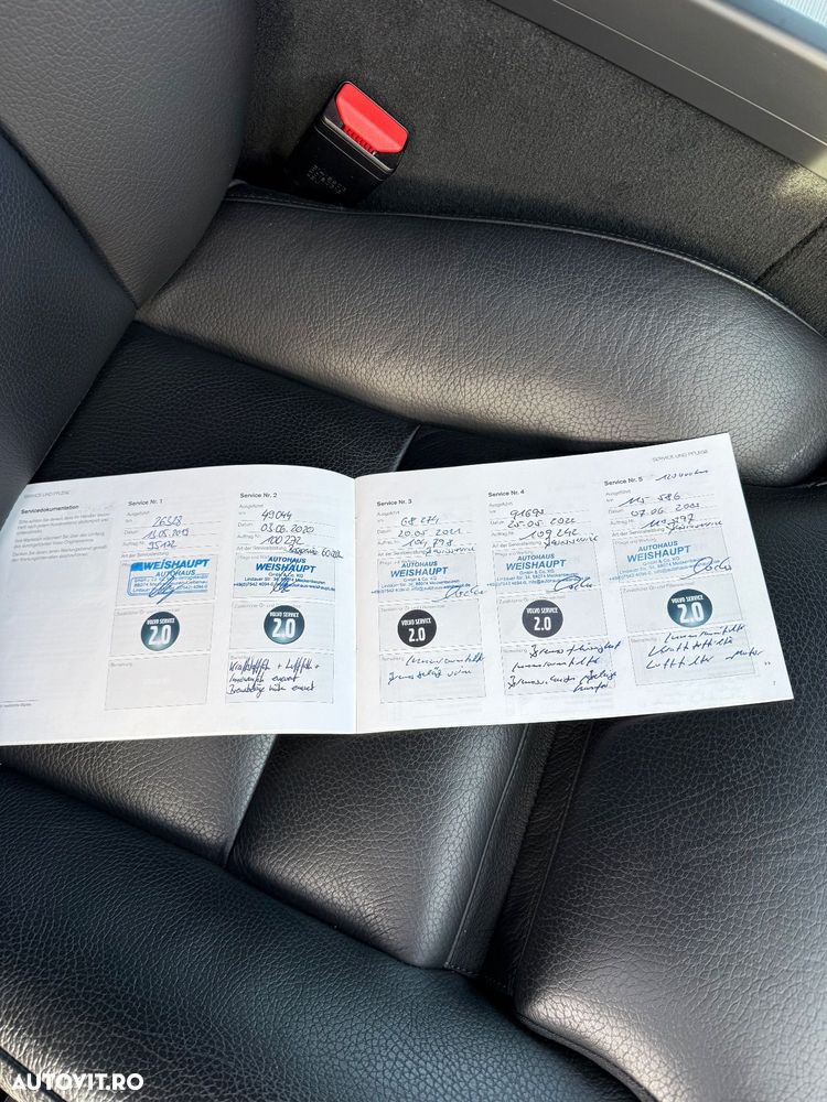 Volvo XC 60 D4 AWD Geartronic Inscription - 36