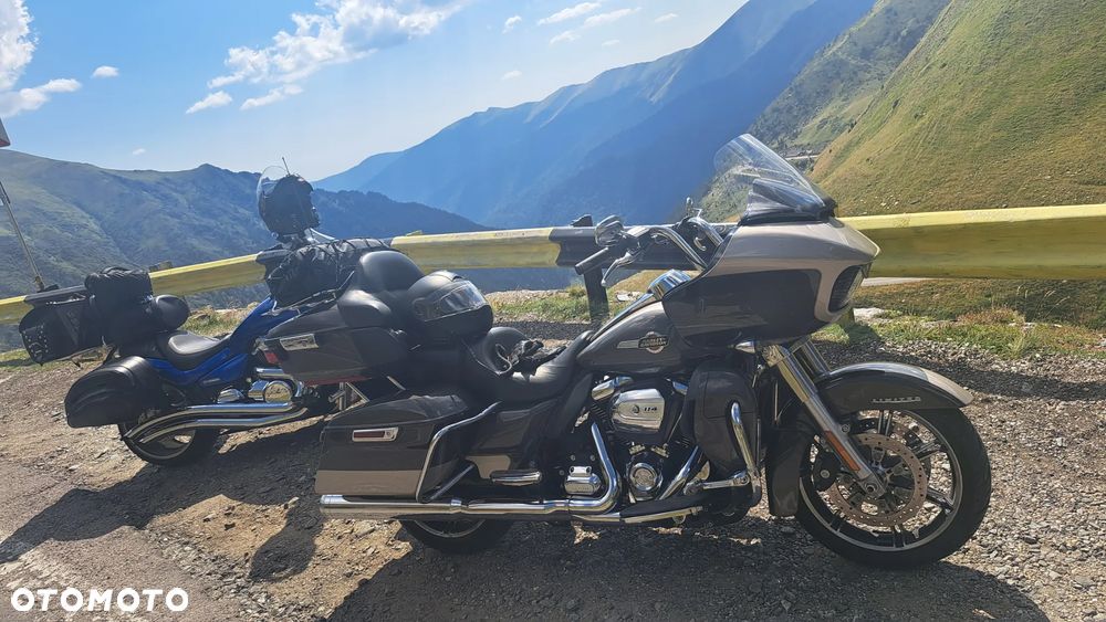 Harley-Davidson Touring Road Glide - 14
