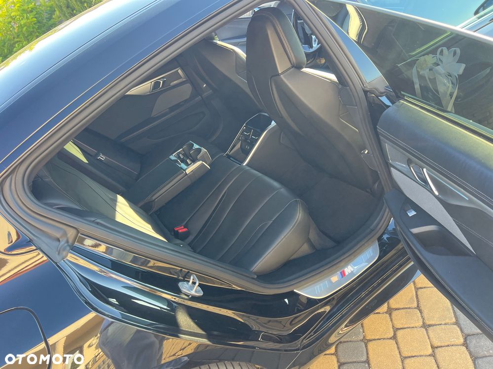 BMW Seria 8 - 27