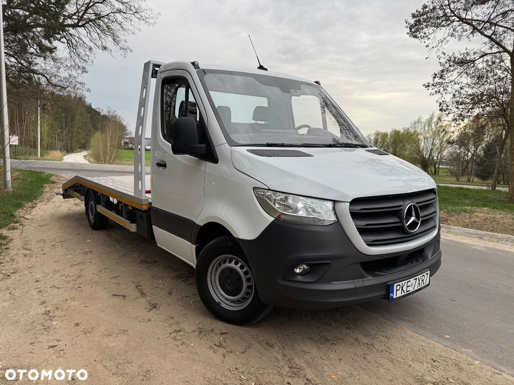 Mercedes-Benz Sprinter - 1