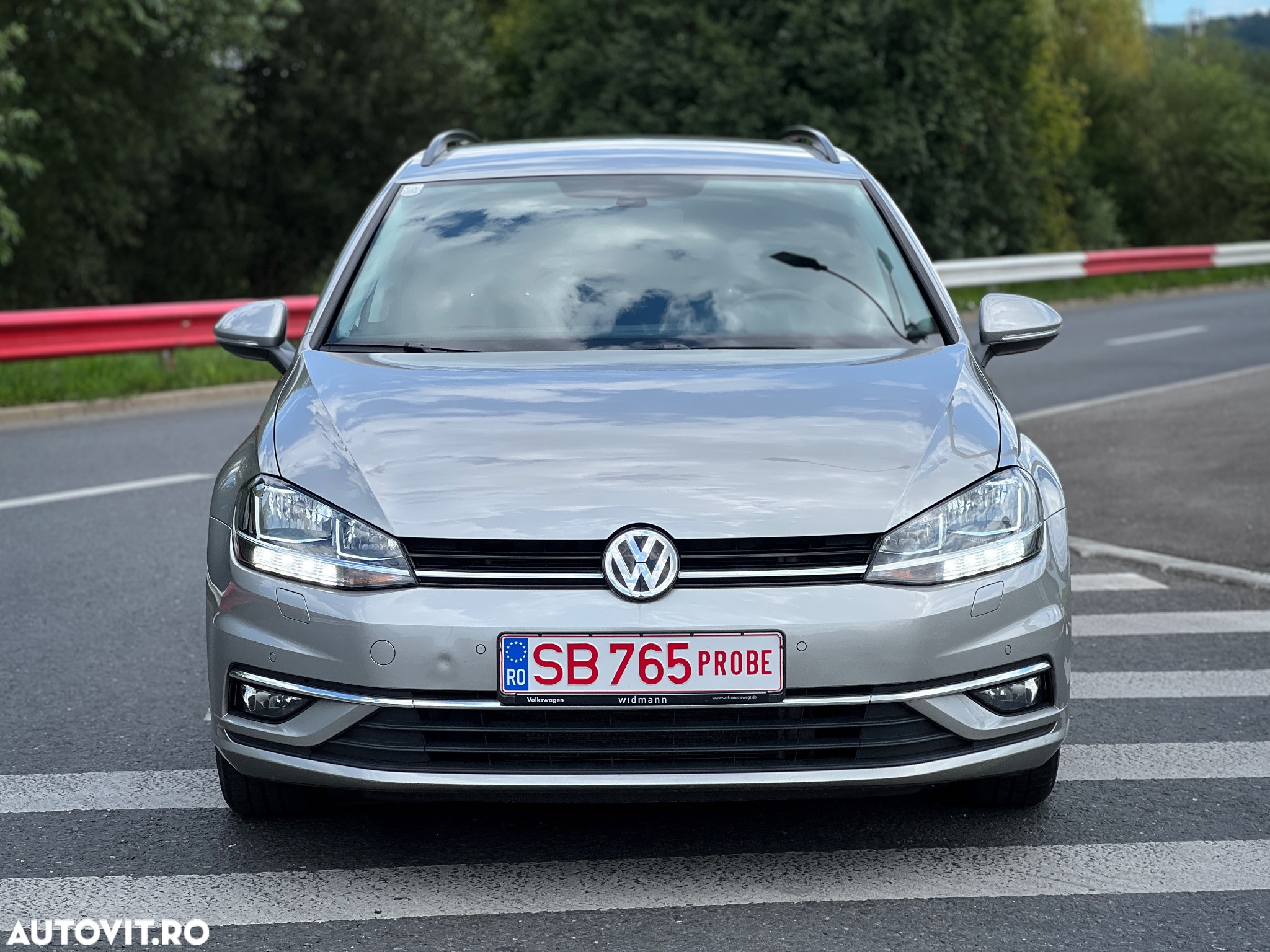 Volkswagen Golf Variant 1.6 TDI DSG Join - 8