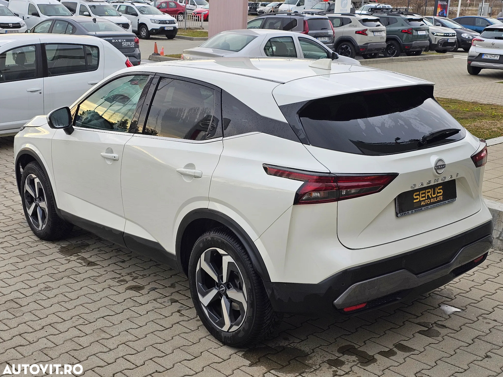 Nissan Qashqai 1.3 l Mild-Hybrid N-Connecta - 4