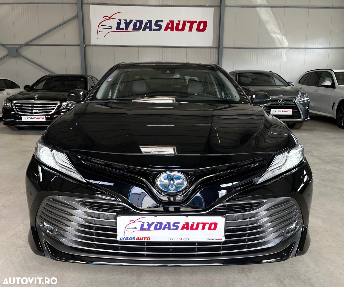 Toyota Camry 2.5 HEV Executive - 7