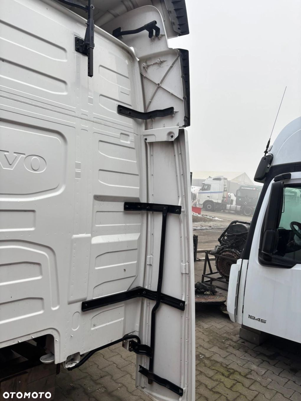 VOLVO FH4 - OWIEWKI SPOJLERY KOMPLETNE GLOB XL - 7