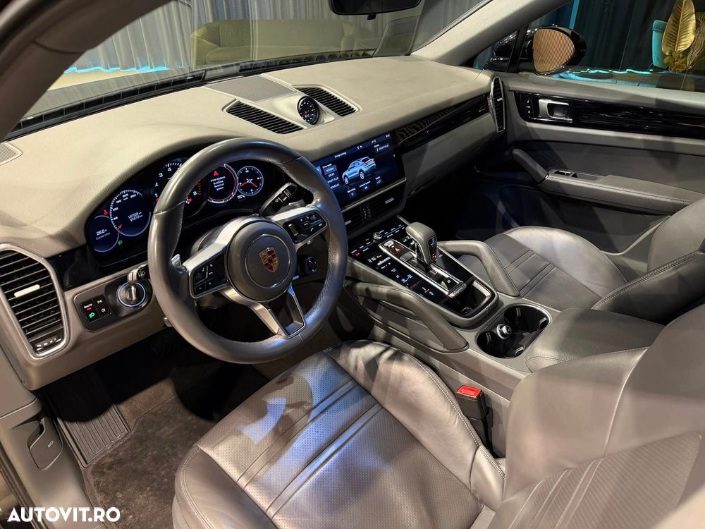 Porsche Cayenne Coupe - 22