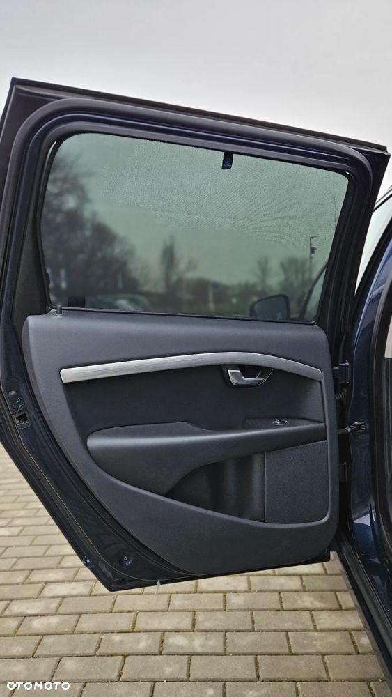 Volvo V70 2.5T Momentum - 20