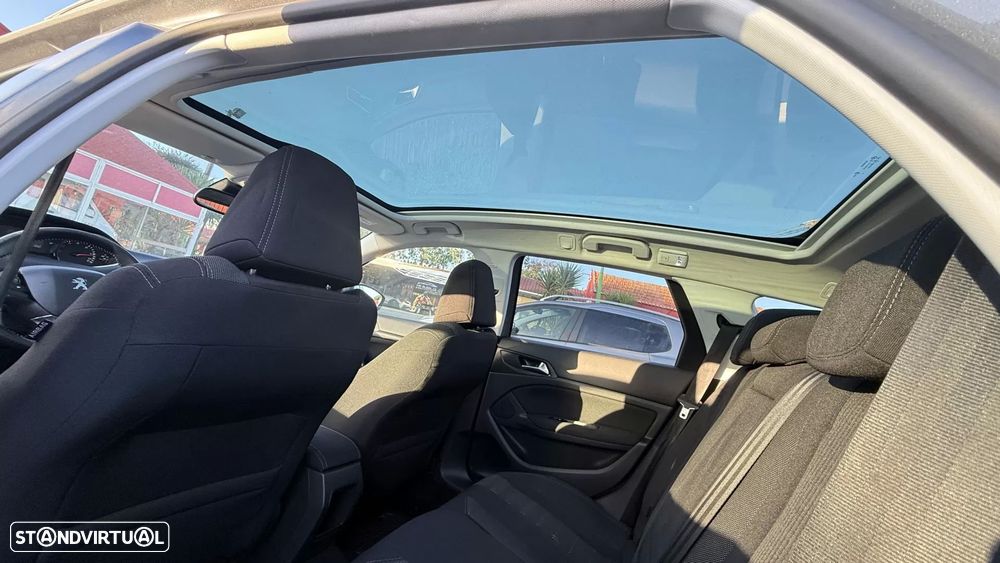 Peugeot 308 SW 1.6 BlueHDi Allure - 28