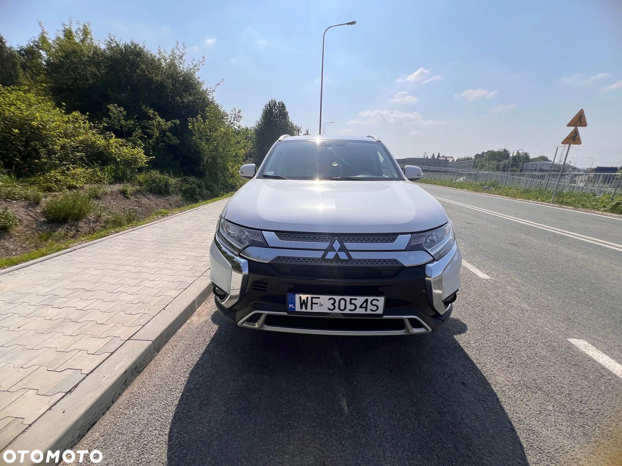 Mitsubishi Outlander 2.0 Intense Comfort 4WD CVT - 1