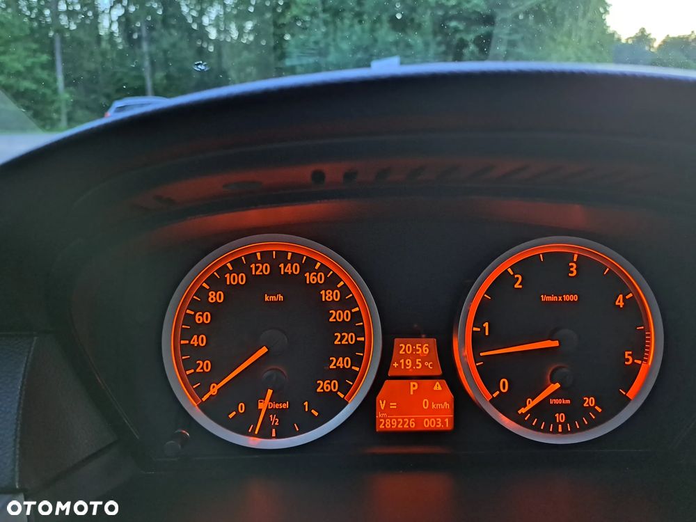 BMW Seria 5 530d - 22