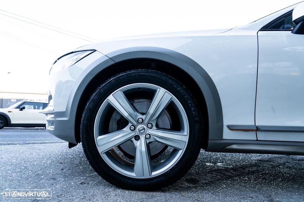 Volvo V90 Cross Country 2.0 D5 Volvo Ocean Race AWD Geartronic - 10