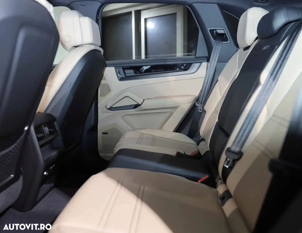 Porsche Cayenne Black Edition - 10