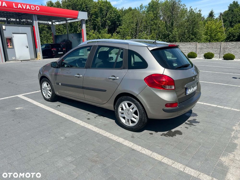 Renault Clio - 2