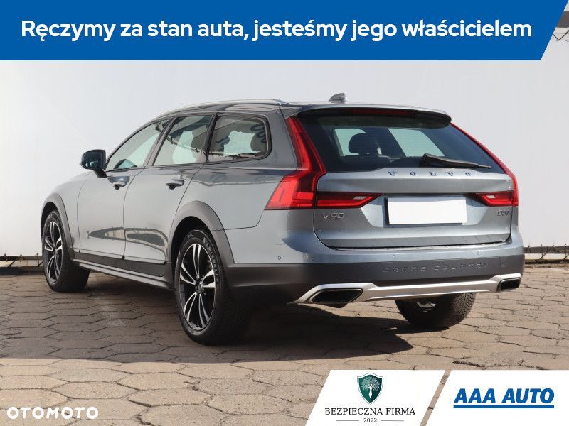 Volvo V90 Cross Country - 6
