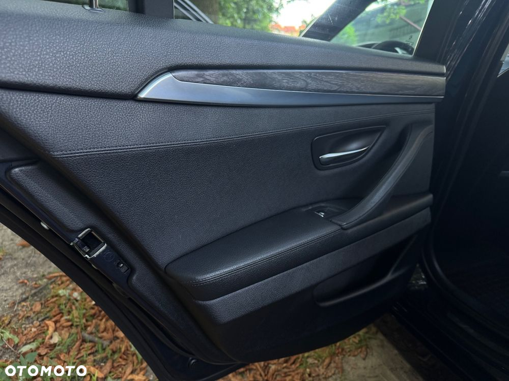 BMW Seria 5 520d - 15