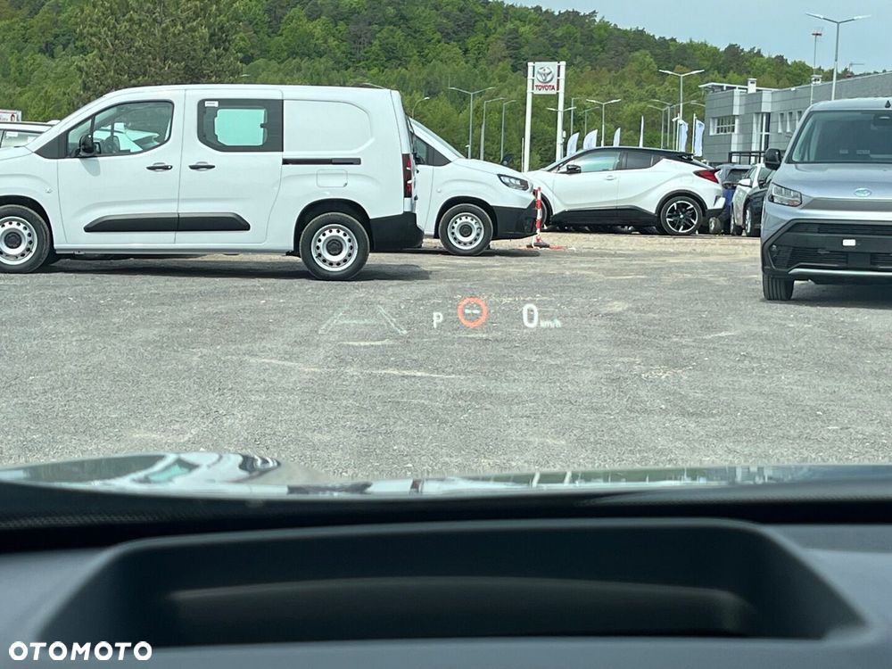 Toyota Yaris Cross - 13