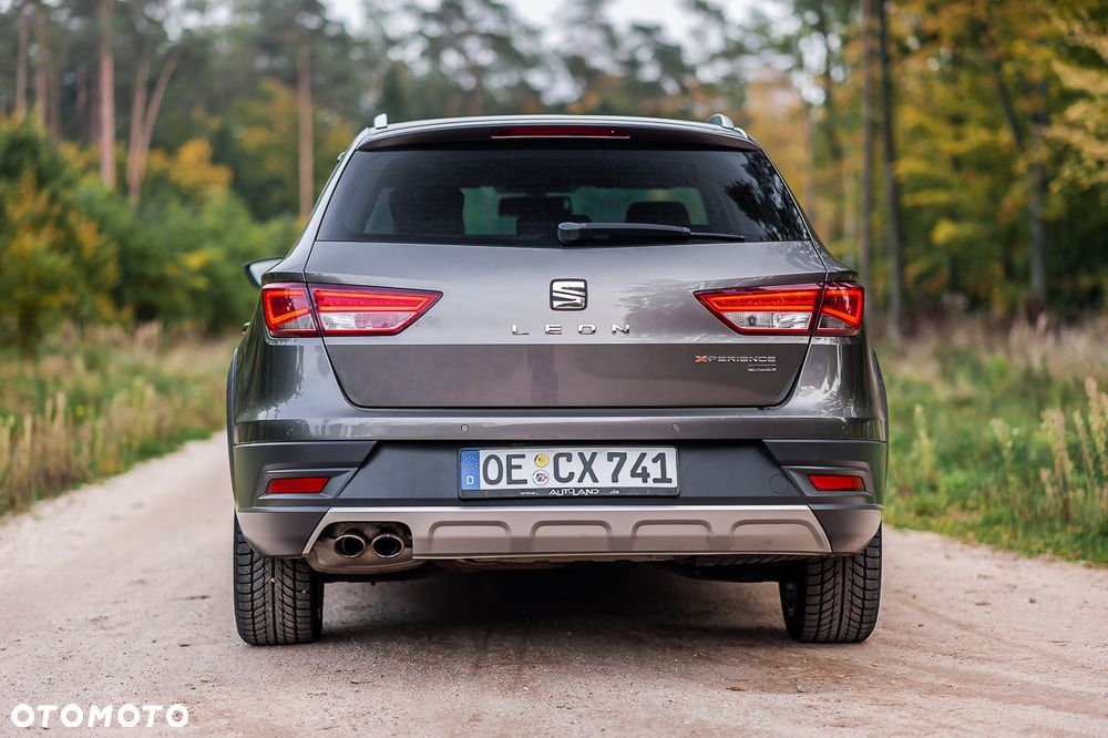 Seat Leon Sportstourer 2.0 TDI Copa S&S 4Drive - 10