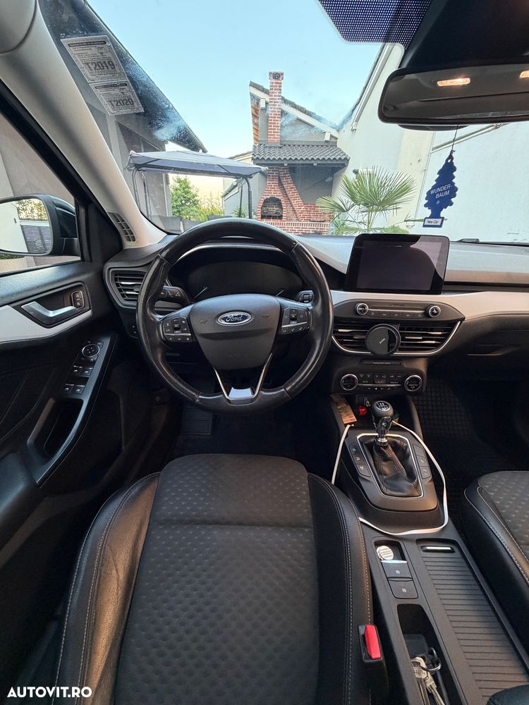 Ford Focus 1.0 EcoBoost Titanium Business - 6