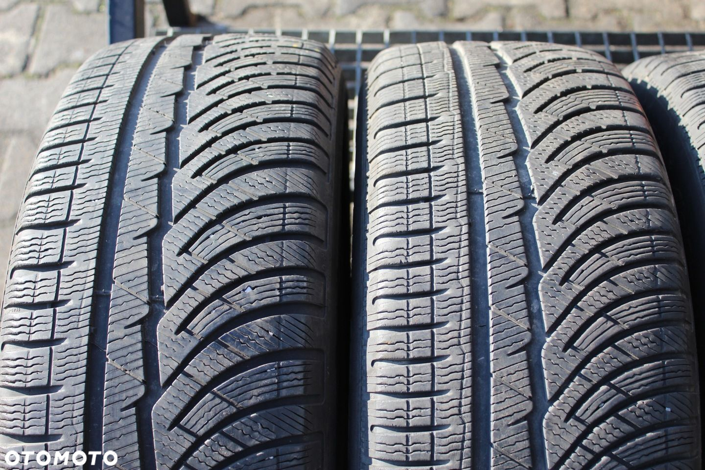 4x 235/55R17 MICHELIN PILOT ALPIN PA4 103V XL 18r 5,5mm - 2