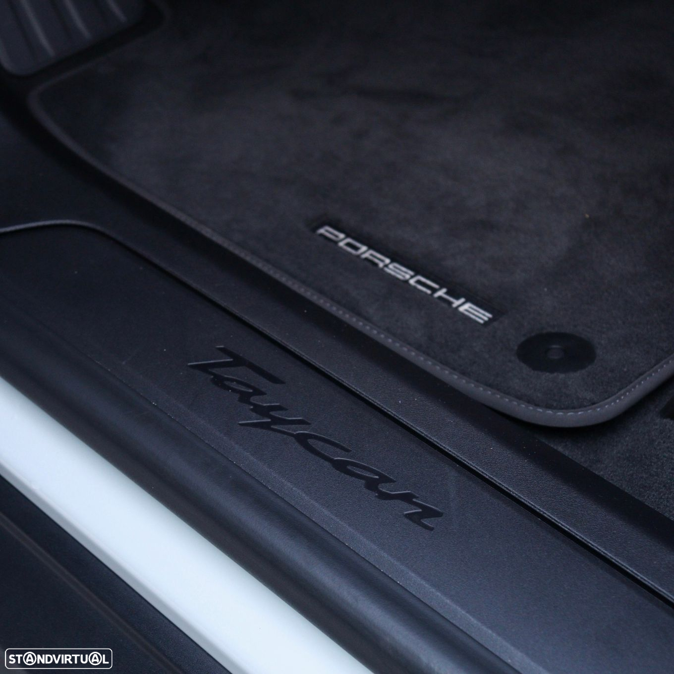 Porsche Taycan Standard - 20