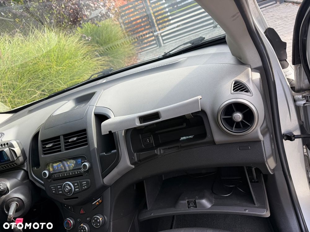 Chevrolet Aveo 1.2 LT+ - 26