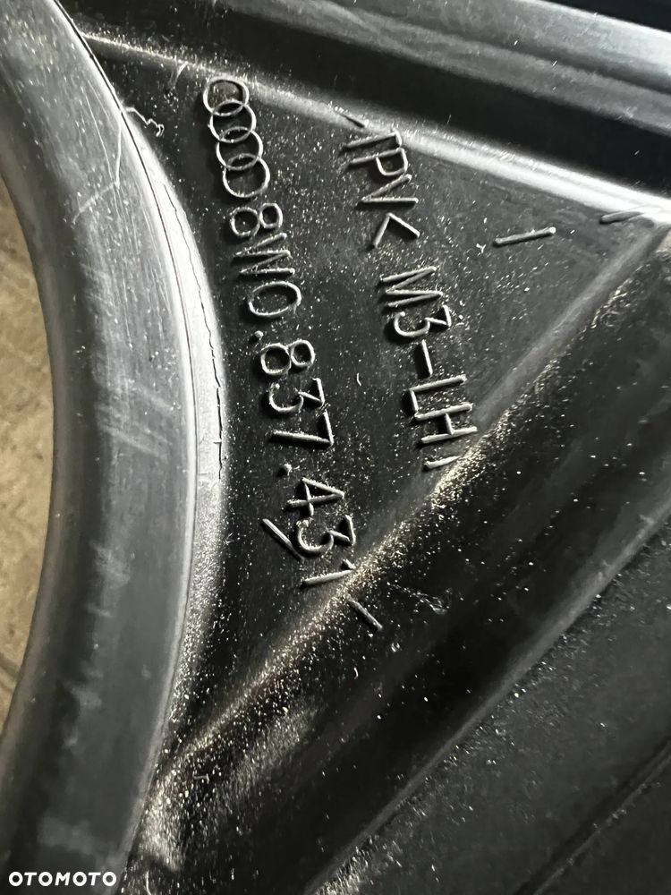 USZCZELKA GÓRNA DRZWI LEWY PRZÓD LISTWA ZGARNIAJĄCA LEWY PRZÓD AUDI A4 8W B9 CHROM 8W0837431 8W0853284/283 ŁADNA - 3