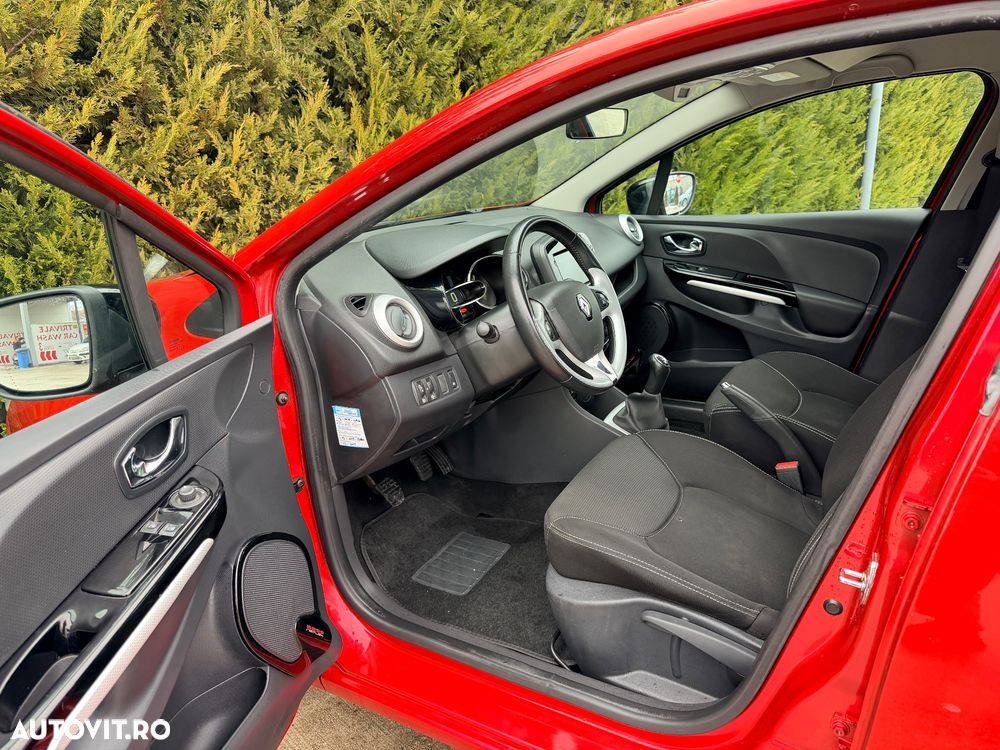 Renault Clio - 15