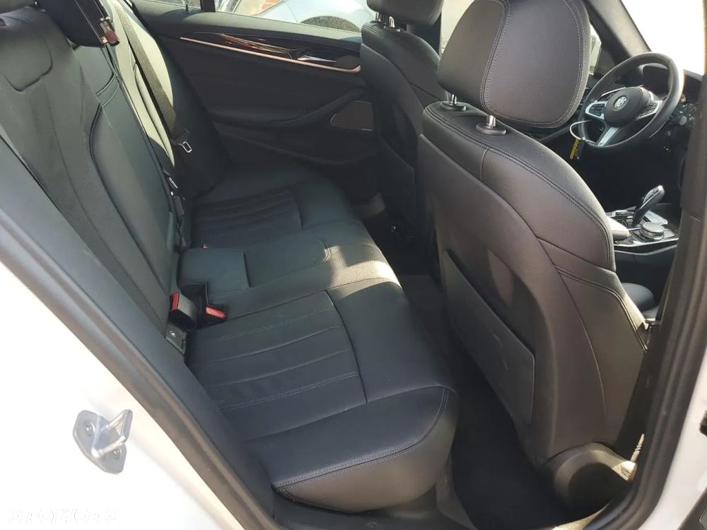 BMW Seria 5 - 10