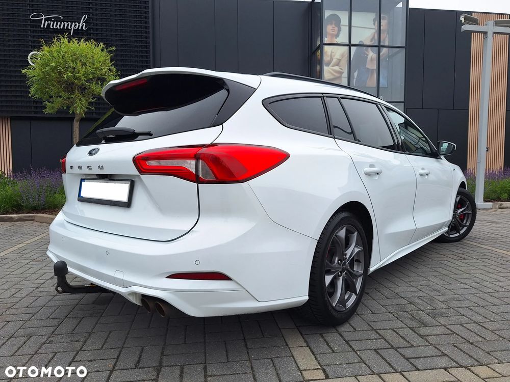 Ford Focus 1.5 EcoBoost ST-Line X - 12